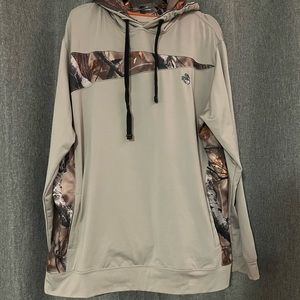 Legendary Whitetails beige sweatshirt